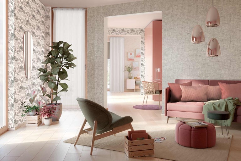 Obývací pokoj s pohovkou, křeslem, pokojovými rostlinami a květinovou tapetou