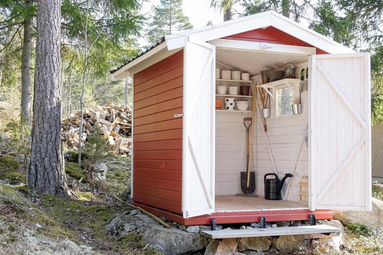 Renovace dřevěného zahradního domku