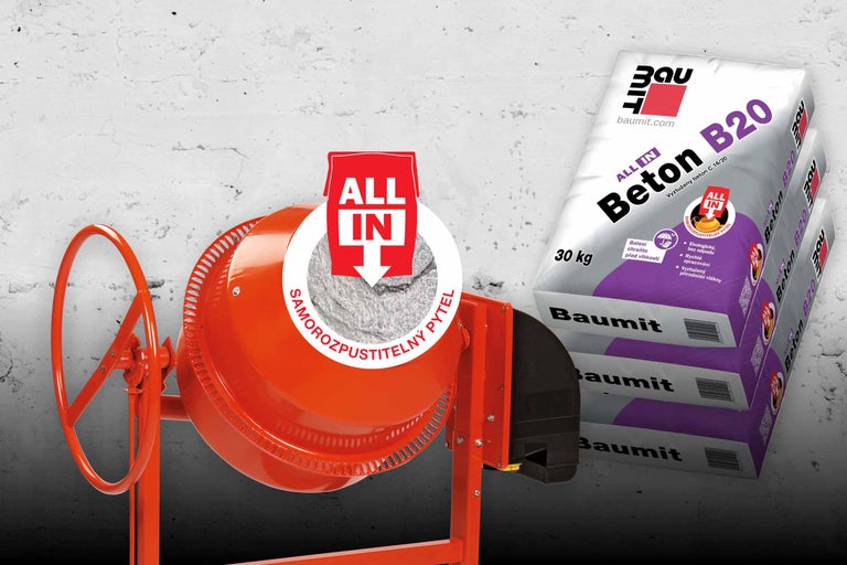 Míchačka betonu a pytle s betonem B20