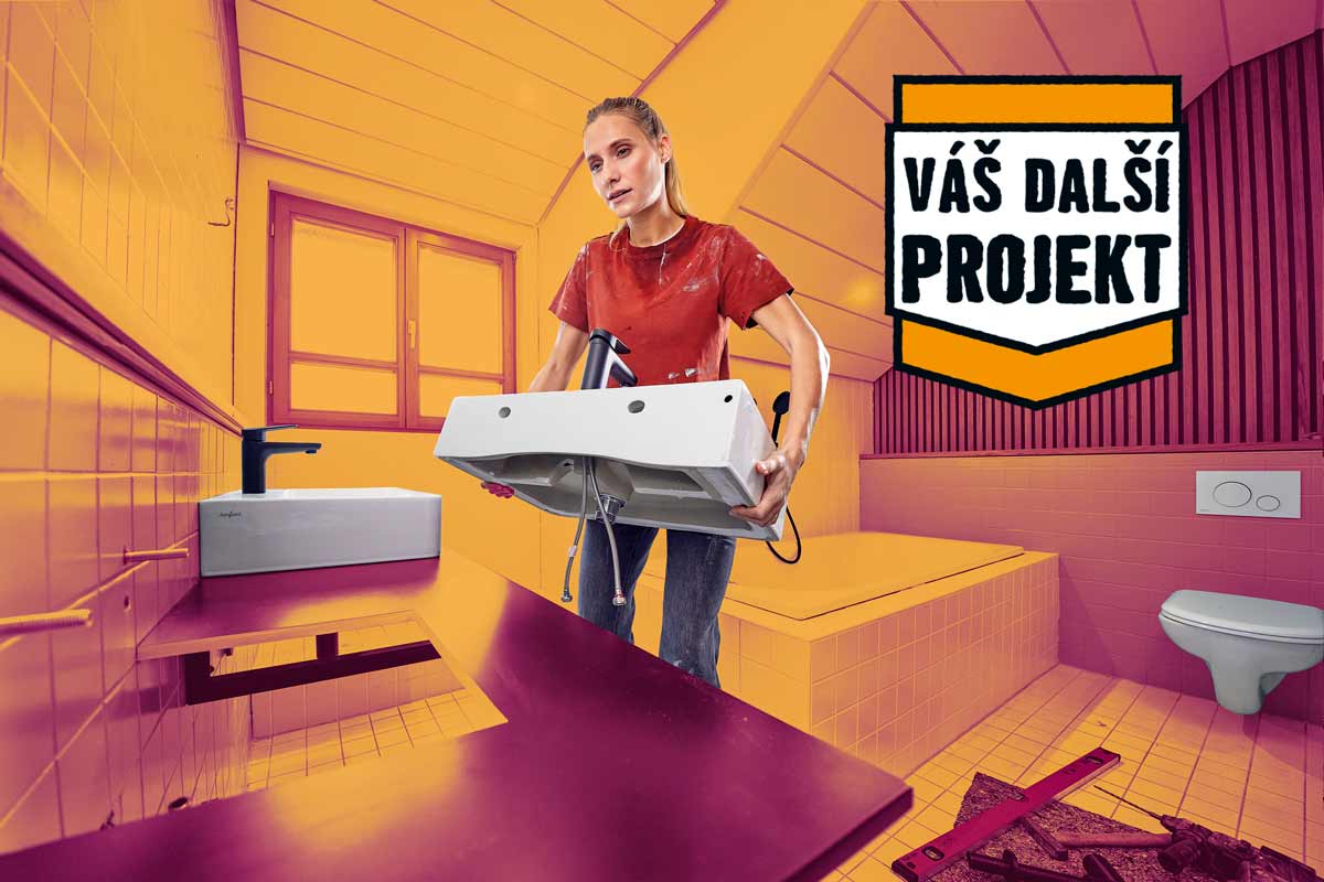 Žena instaluje umyvadlo v koupelně během rekonstrukce se sloganem Hornbach Váš další projekt.
