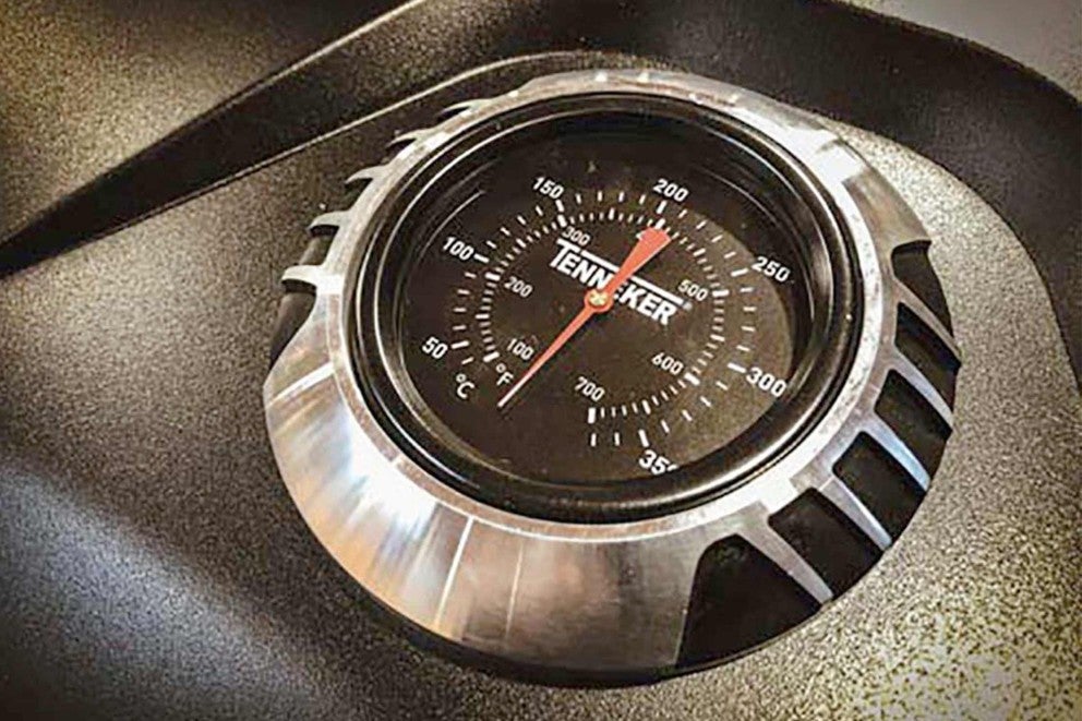 Grilovací teploměr Tennker s rozsahem teplot ve stupních Celsia a Fahrenheita