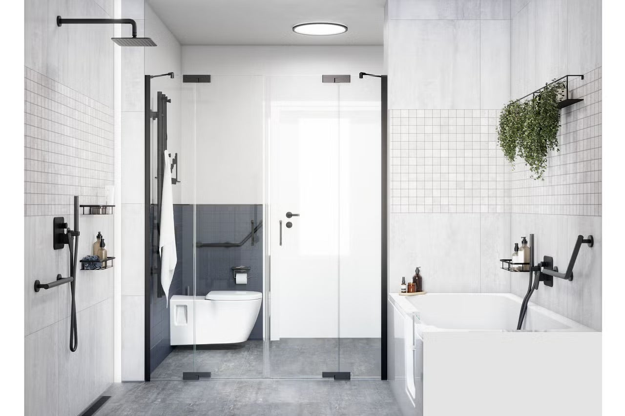 Koupelna se sprchou, toaletou, vanou a umyvadlem