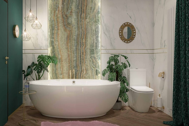 Koupelna s vanou, toaletou, zrcadlem a rostlinami