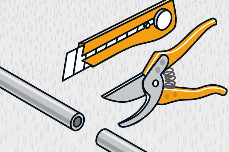 Ilustrace řezacího nože, zahradnických nůžek a trubky