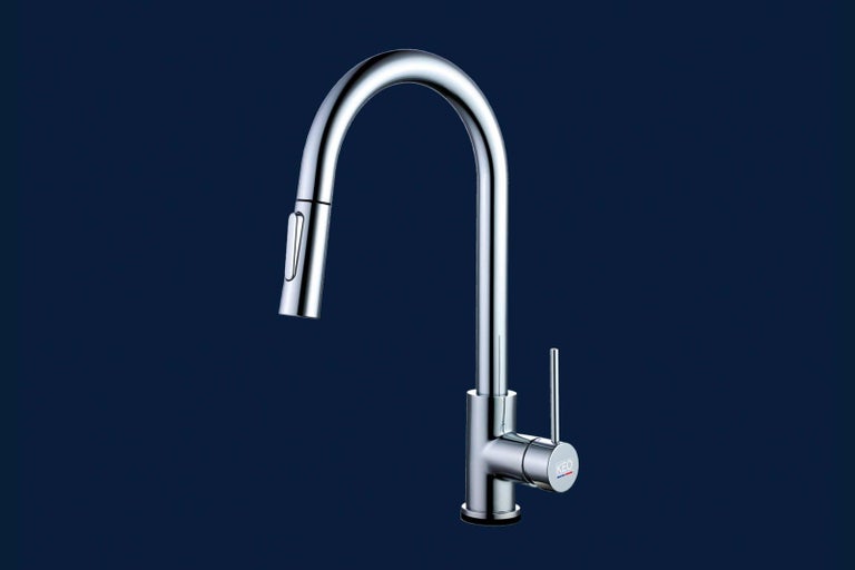 Kuchyňská baterie s vysokým výtokem a výsuvnou sprchou