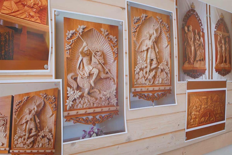 Výstava dřevořezeb s náboženskými motivy