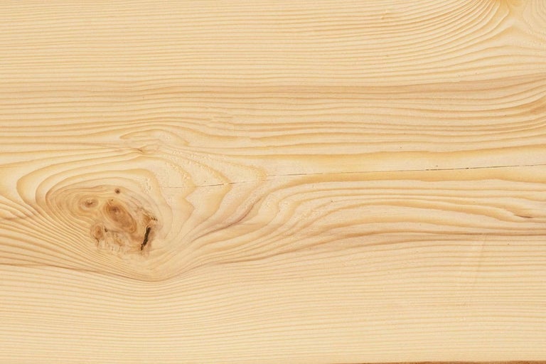 Dřevěná deska s kresbou