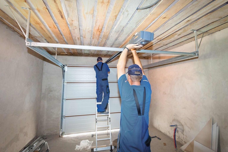 Jak namontovat garážová vrata