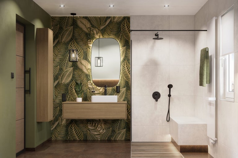 Moderní koupelna s umyvadlem, zrcadlem, sprchou a tapetou s rostlinným vzorem