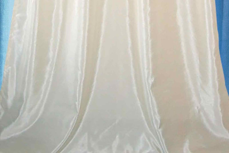 Průhledný sprchový závěs