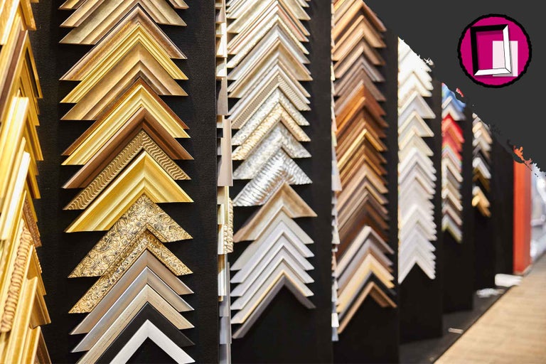 Výběr vzorků fotorámečků v různých stylech a materiálech