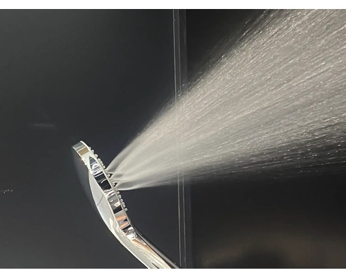 Ruční sprcha v provozu