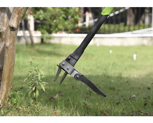 Zahradní nářadí pro odstraňování plevele s dlouhou rukojetí při použití