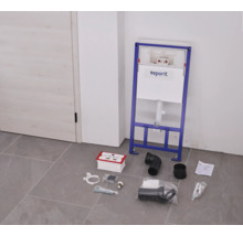 Předstěnový instalační prvek pro závěsné WC s nádržkou a montážním příslušenstvím
