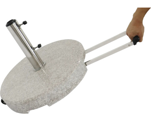 Šedý stojan na slunečník s rukojetí a kolečky