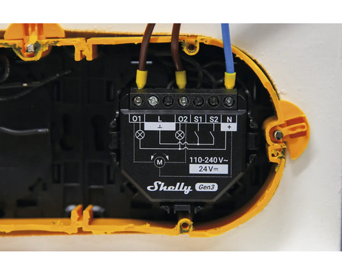 Spínač Shelly Gen3 s elektrickými kabely