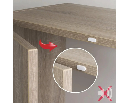 Detailní záběr nábytku s tlumenými panty pro tiché zavírání