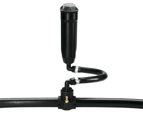 Zavlažovač se zasouvací tryskou s hadicovou přípojkou pro zavlažování zahrady