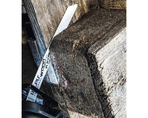 Pilový list ocasky při řezání dřeva