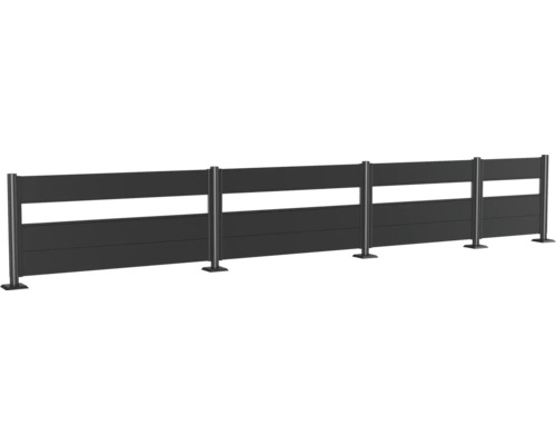 Plot s sloupky k ohraničení pozemku