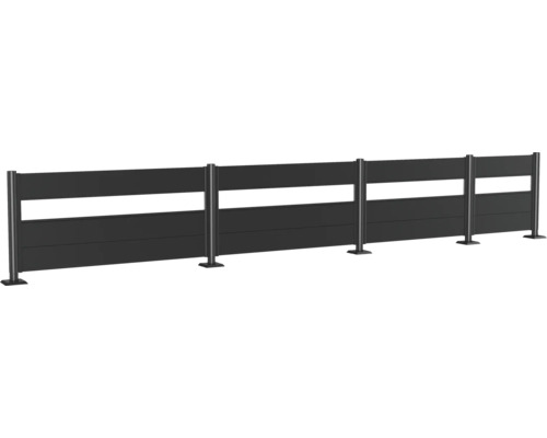 Neprůhledné plotové prvky se sloupky do zahrady