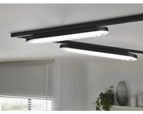 Dvě oválná stropní svítidla na liště