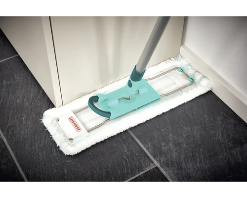 Mop s teleskopickou tyčí a návlekem na čištění podlah