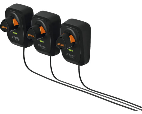 Tři nabíječky Stihl ALS 31 v řadě