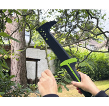 Zahradní pila na prořezávání větví