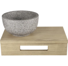 Dekorativní mísa na dřevěné krabici