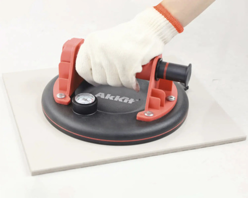 Vakuová přísavka na dlaždice s manometrem a rukou