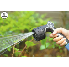 Zahradní hadice stříkací pistole používaná k zavlažování rostlin