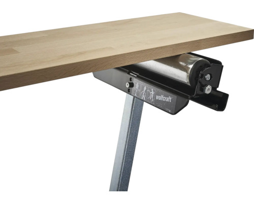 Logo Wolfcraft s podpěrou materiálu a obrobkem