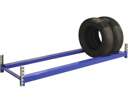Regál na pneumatiky se dvěma pneumatikami