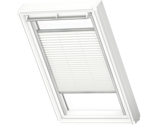 Střešní okno s plisovanou roletou