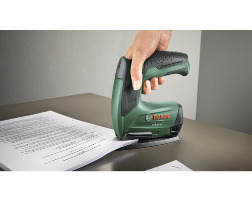 Akumulátorová sponkovačka Bosch PTK 3.6 LI používaná na papír