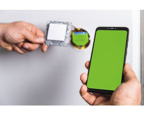 Instalace vypínače světla s podporou chytrého telefonu.