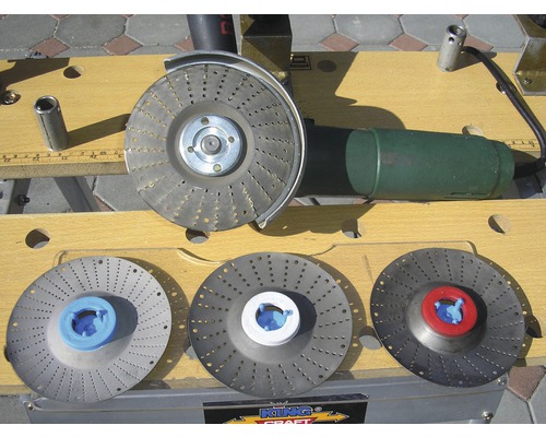 Fréza pro úhlovou brusku s příslušenstvím na ponku