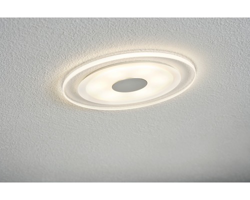 Oválné stropní svítidlo s LED osvětlením na stropě