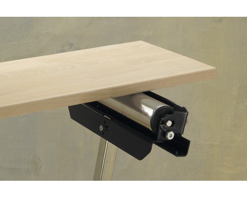 Podpěra obrobku s válečkem pro snadnou přepravu obrobků