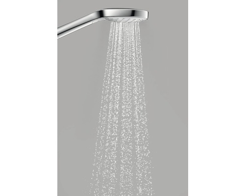 Ruční sprcha s tekoucí vodou