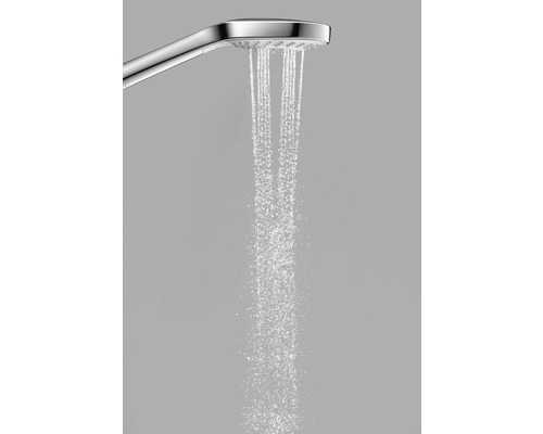 Sprchová hlavice s proudem vody