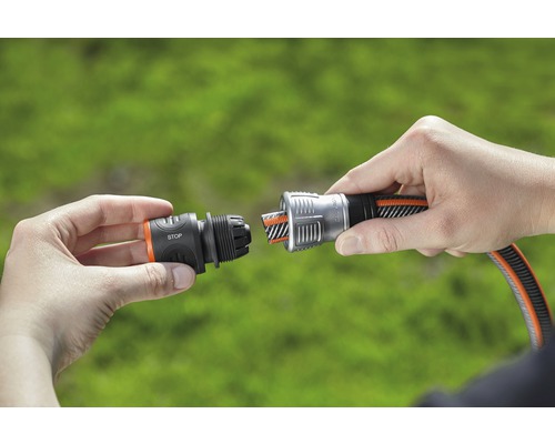 Rychlospojka zahradní hadice se připojuje