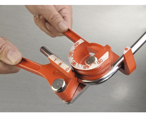 Ohýbačka trubek se používá k ohýbání kovové trubky.