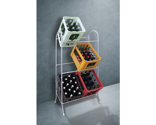 Regál na nápojové bedny s naplněnými bednami nápojů