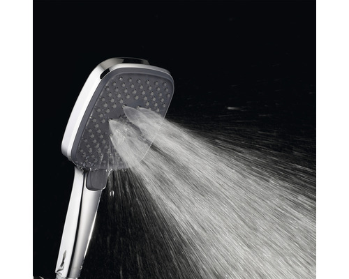 Ruční sprcha s proudem vody