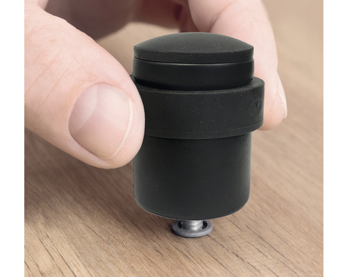 Nábytková noha se závitem pro montáž