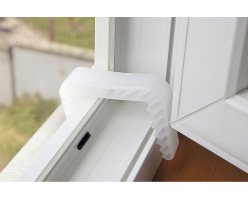 Zabezpečení okna na okenním rámu