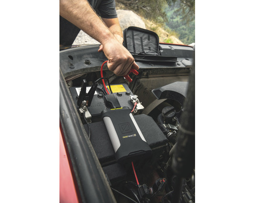Startování autobaterie pomocí startovacích kabelů