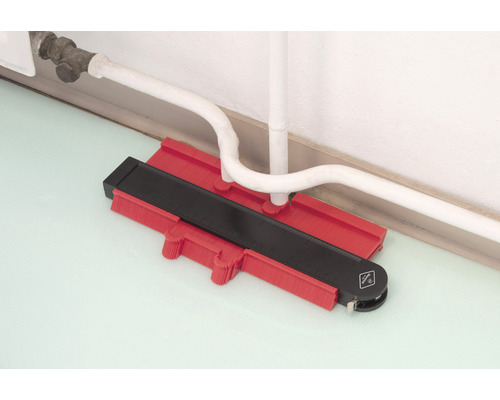 Obrysová šablona pro přenos tvarů na topné trubky